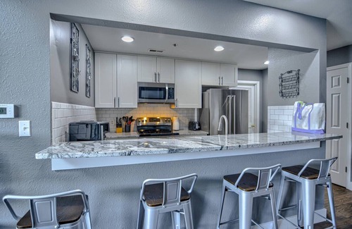 Kaiser Condo | THE OZARK OASIS! Spacious 3 Bedroom & 3 Pools!