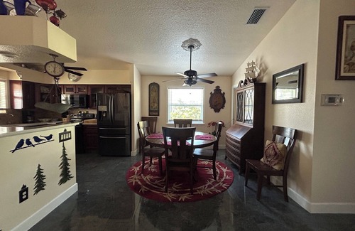 Ozona House | The Ozona Haven