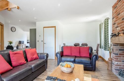 Lowestoft House | The Paddocks