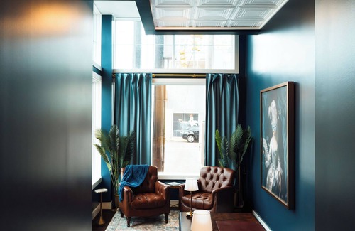 Five Points South Hotel | The Painted Lady
