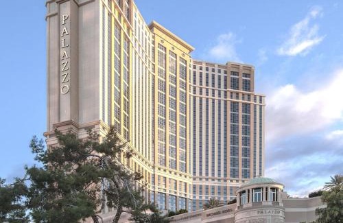 Las Vegas Hotel | The Palazzo at The Venetian Resort Hotel & Casino by Suiteness