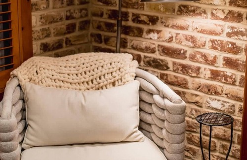 Cannonborough Elliotborough Hotel | The Patio Suite Summa