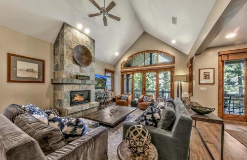 Sierra Shores Apartment | The PEAK Aconcagua 6 - The Ultimate in Lakefront Luxury