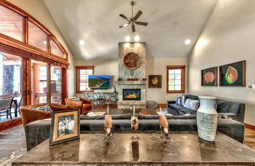 Sierra Shores Apartment | The PEAK Everest 14 - The Ultimate in Lakefront Luxury