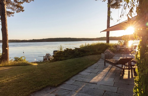 Varmdo House | The pearl of the archipelago, beachfront location near shopping and outdoor activities. Unique accommodation.