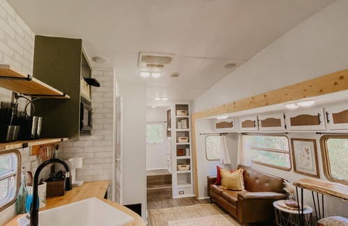 Pendleton House | The Pendle-Tin