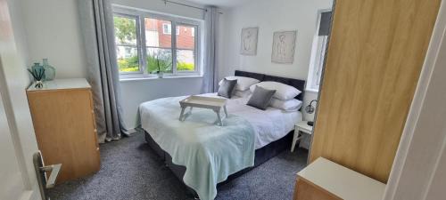 Leigh Apartment | The Pennington Apt with Wifi and FREE Parking Next to Sports Village
