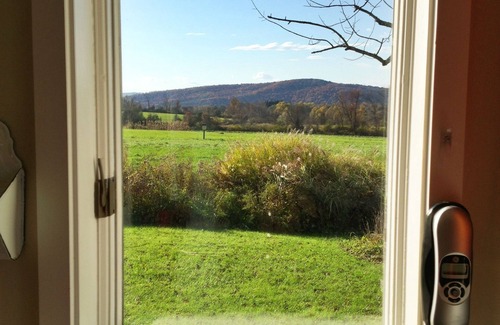 Sharon House | The Perfect Escape From The City