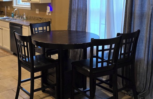 Benton House | The Perfect Launchpad for Central Arkansas Fun!