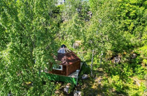 Lødingen Cabin | The Perfect Stop - Aurora Lodge