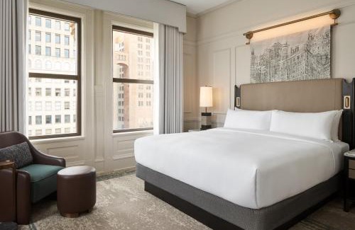 East Town Hotel | The Pfister Hotel