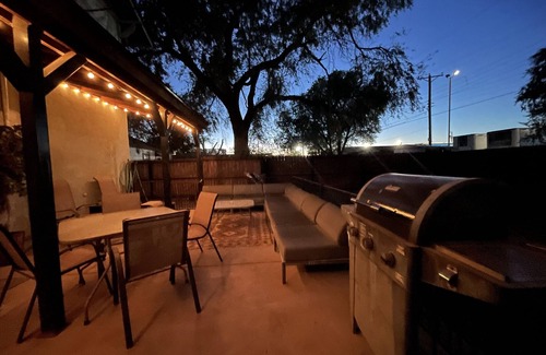 North Overton House | The Phatt daddy (house near Texas tech Stadium)