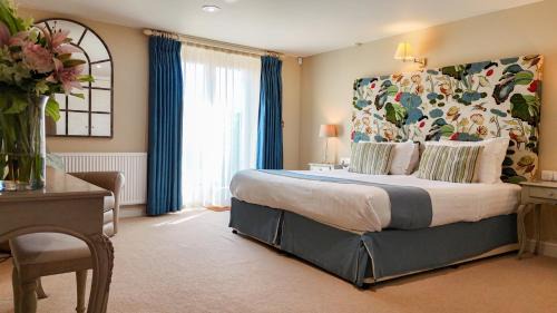 Halstead Hotel | The Pheasant Public House & Hotel