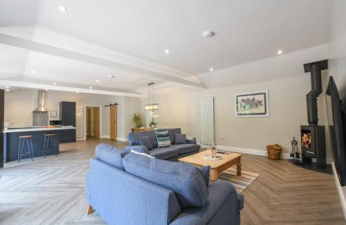 Martlesham Heath House | The Piglets