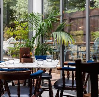 Peninsula Hotel | The Pilot Inn