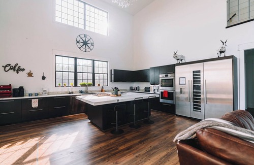 Signal Mountain House | The Pines at Signal Mountain with Hot Tub