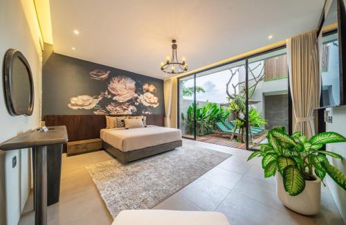 Central Seminyak Villa | The Plaza 4BR With Pool in Bali s Eat Street