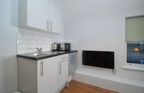 Newark Apartment | The Plough Retreat