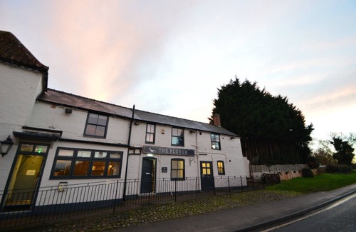 Newark Apartment | The Plough Retreat