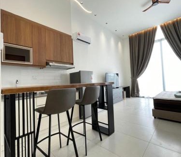 Taman Charming Apartment | The Podium opp Aeon Mall Kuching