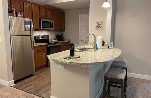 Westerville Apartment | The Polaris Penthouse | W/D | Balcony | Top Floor