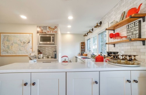 Granville House | 'The Porch House' Located in Historic Village