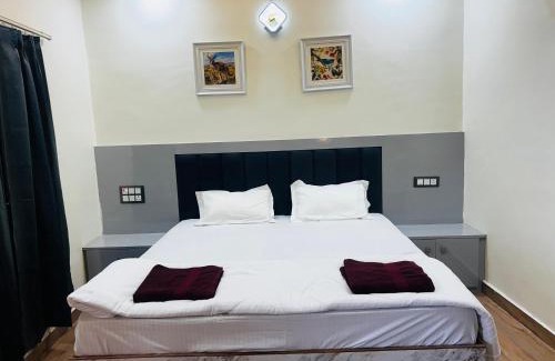 Dabra Hotel | The Prahas Restaurant and Garden