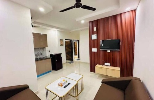 Delhi Cantonment Apartment | The Puzzle by Prahar Homes Apt 1