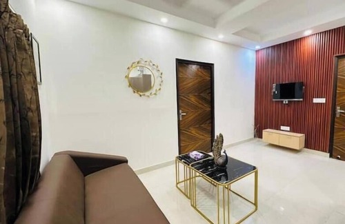 Delhi Cantonment Apartment | The Puzzle by Prahar Homes Apt 5