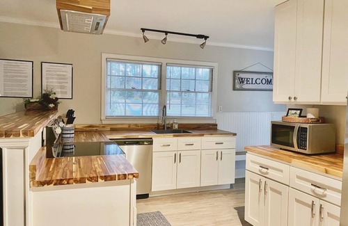 Thomasville House | The Quail's Nest! Convenient to downtown, quiet and fully remodeled!