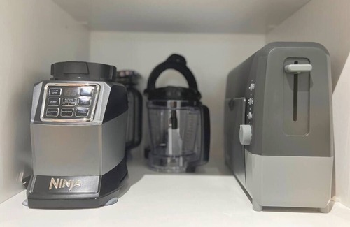 Grafton Apartment | The Quarters | Suite 1