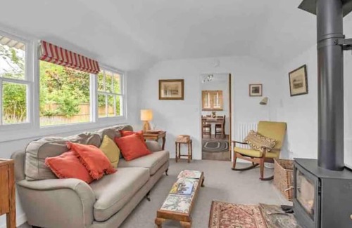 Hawstead Cabin | The Red Shed sleeps 2 private garden and parking 3 miles from Bury St Edmunds