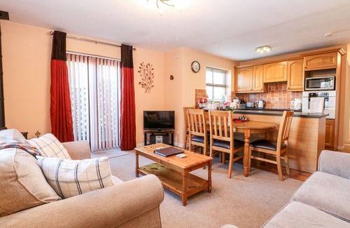 East Dereham Cottage | THE RAMBLERS' ANNEX, pet friendly, with open fire in Mattishall