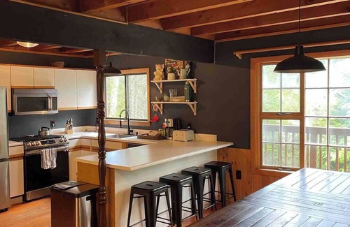 West Dover House | The Ranch at Pine Tree Corners- Mt. Snow Ski House