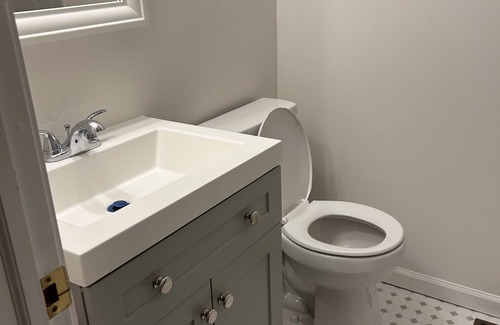 Greencastle House | The Ranch @DePauw University. Located in the heart of campus w/ a large yard.