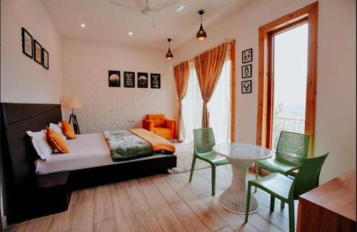 Kaul House | The Rasberry Homestay Villa
