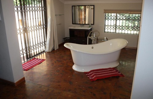 Lydenburg Apartment | The Red Barn