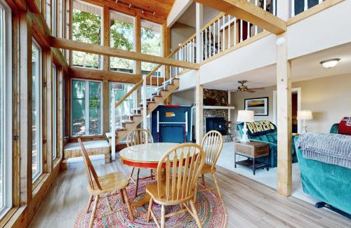 Linn Creek House | The Red Heron