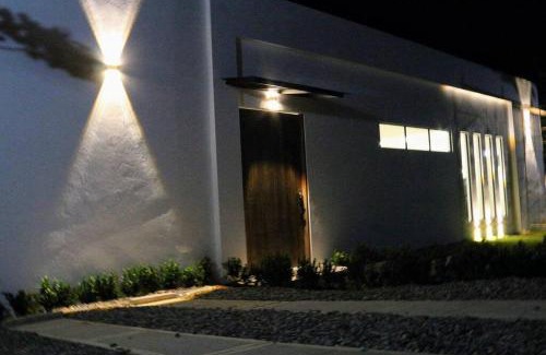 Melgar House | The Refuge Your Oasis in Nilo