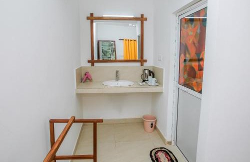 Unawatuna Hotel | The Regency Villa by Escape Essence