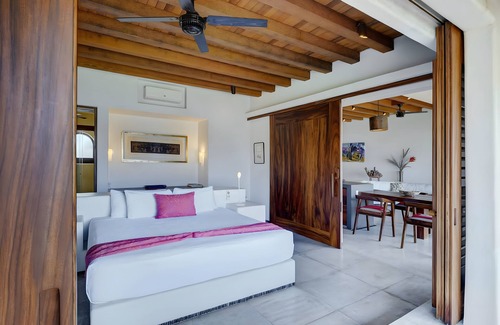 Ixtapa - Zihuatanejo Hotel | The Residences at Las Palmas