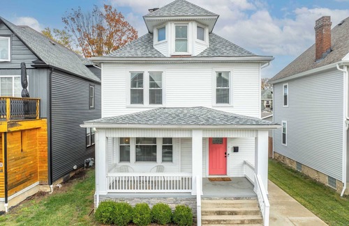 Livingston Park House | The Restful Roost w Hot Tub