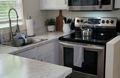 Tamassee House | The Retreat: A Couple's Getaway! Away from it all & close to everything!