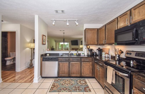 Dadeville Villa | The Ringer's Roost, The Ringer Roost- Near Lake Martin- Golf Condo