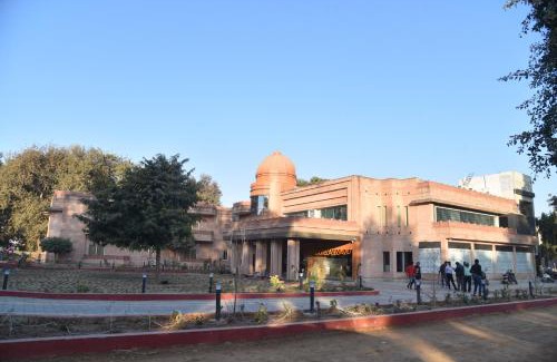 Chitrakoot Hotel | The River Front Resort