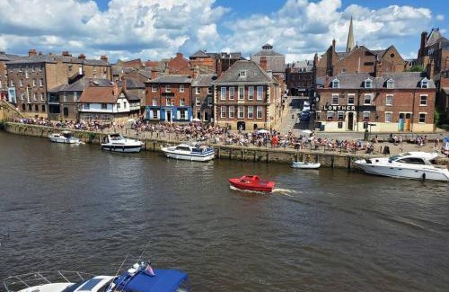 York Apartment | The Riverside at Woodsmill Quay with parking