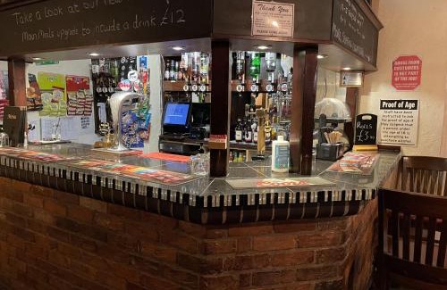 Sutton Bridge Hotel | The Riverside