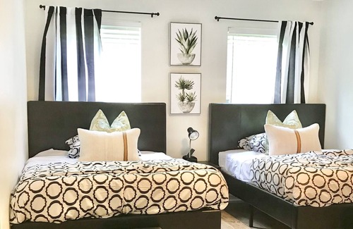 Olde Town Augusta House | The Riverwalk - Walk to Downtown Augusta/Excellent Augusta National Rental