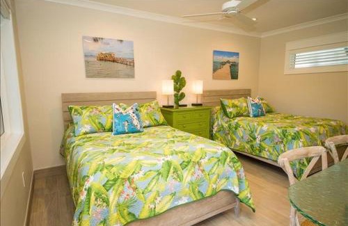 Anna Maria Resort | The Rod and Reel Resort Suite 7