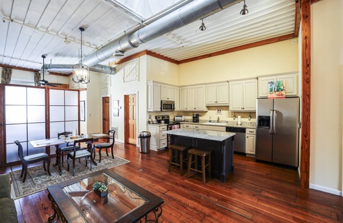 Thomasville Apartment | The Roost - Downtown Thomasville